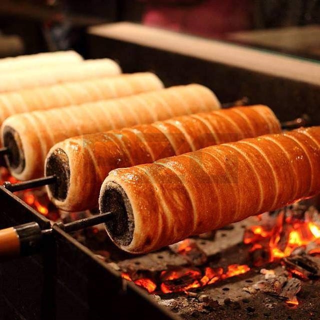 Chimney Cake Oven Roll Grill M - đánh giá và giá Waffle Cone Maker